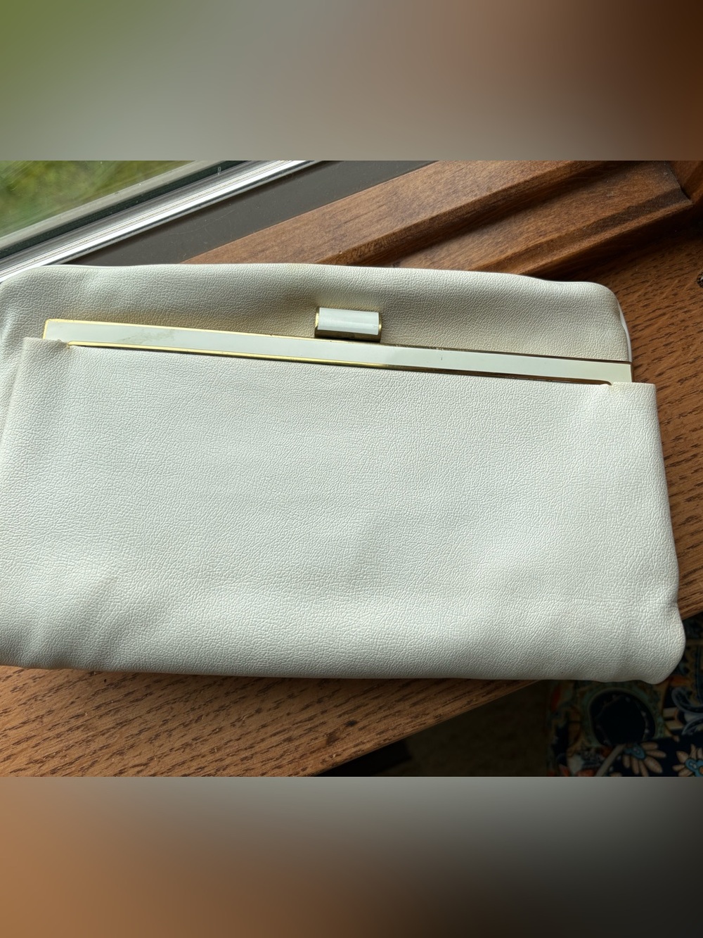 Rosenfeld VINTAGE CREAM LEATHER PURSE Fold Over Enameled Gold Frame